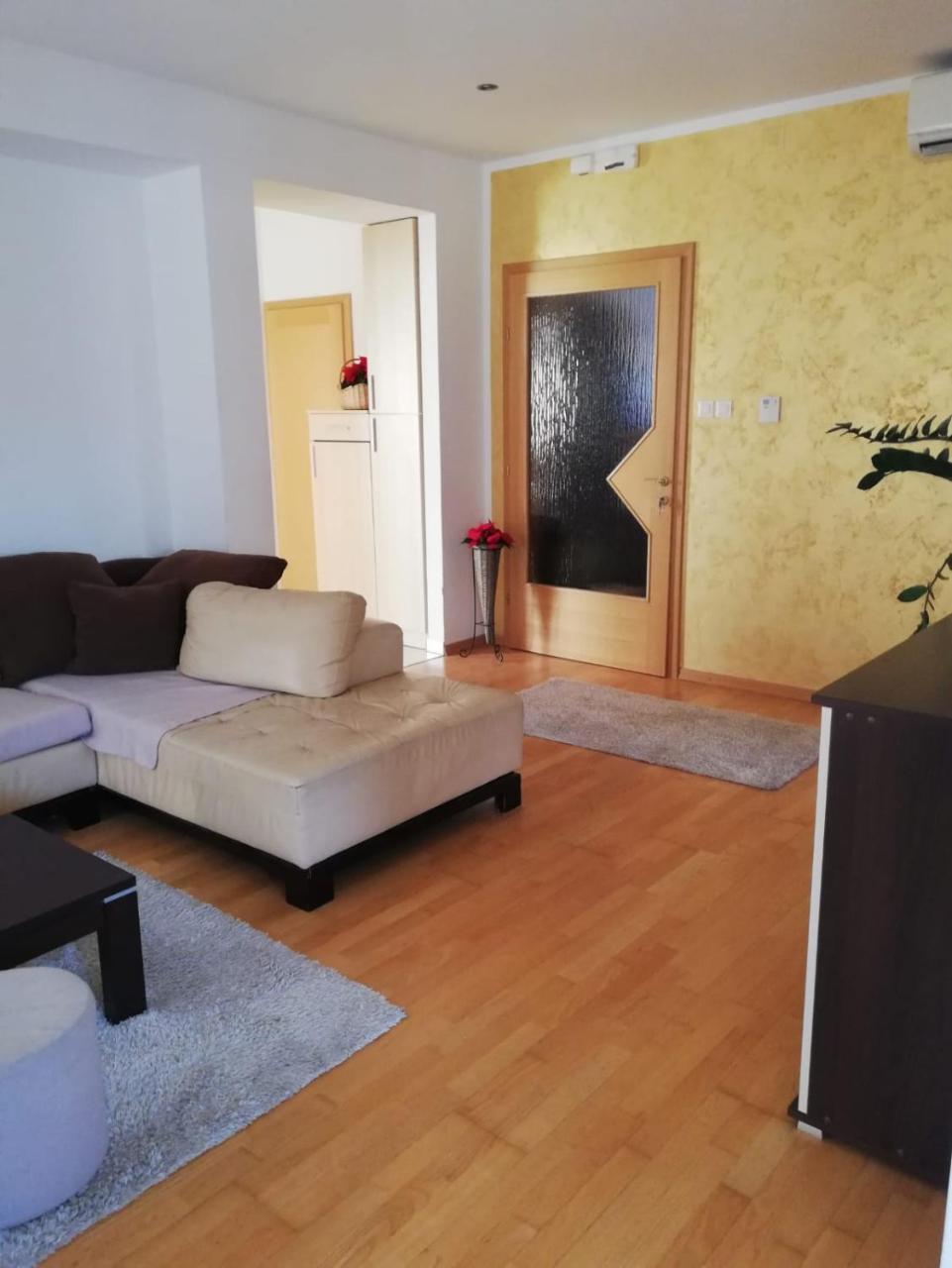 Fantasy Apartment 科尔丘拉 外观 照片